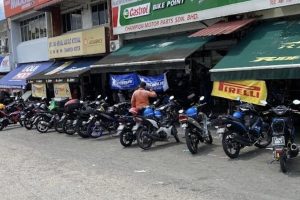 kedai motor di pontian, Malaysia