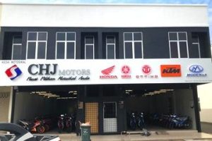kedai motor di tanah merah, Malaysia